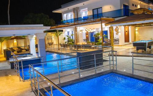 Bani Villa | Villa Reyna El Placer