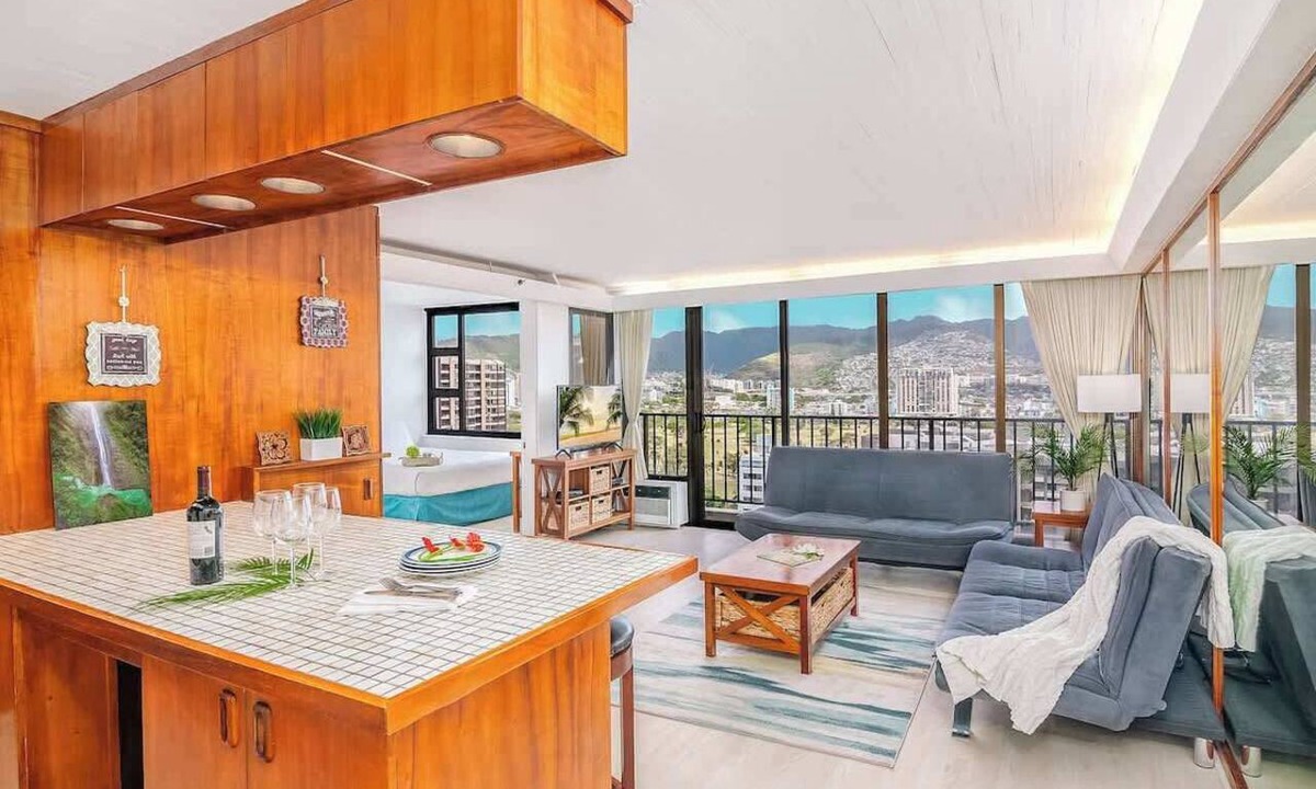 Waikiki Condo | Waikiki condo w/pool & free parking