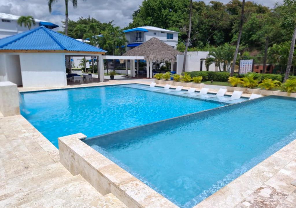 Villas Del Mar Apartment | Zona de Playa-Areas Sociales Con Piscina -Jacuzzi-BBQ-Gazebos-Ducha De Exterior-Banos-Apartamento Con Wifi-Aires Acondicionados-Ventiladores de Techo-2 Balcones-Smart TV-Netflix-Parqueo Privado-Planta Electrica-Seguridad y Control de Acceso las 24 horas