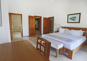 Oceanview two-bedroom apartment