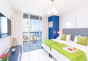 Open-Concept Brickell Suite | Urban Core