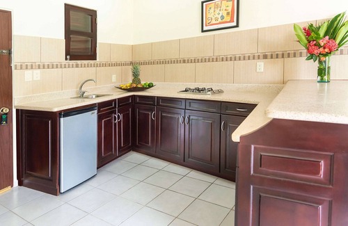 Cabarete Apartment | Cabarete beach studio near shops, with pool/air conditioning/balcony/Wi-Fi