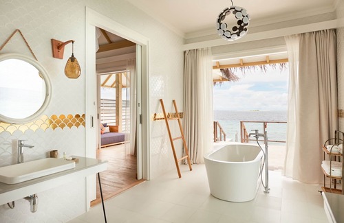 Dhaalu Resort | Sun Siyam Iru Veli - 24 Hours Premium All-Inclusive with Free Transfers