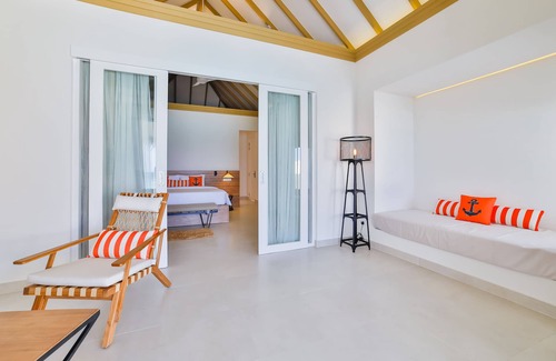 Dhaalu Resort | Sun Siyam Iru Veli - 24 Hours Premium All-Inclusive with Free Transfers