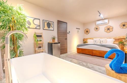 Piedra Blanca House | 01 - Romantic retreat with Pool and Scenic Views