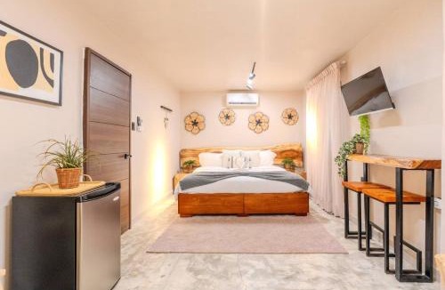 Piedra Blanca House | 01 - Romantic retreat with Pool and Scenic Views