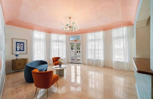 North Beach Hotel | #02 Unit in Mid-century Art-Déco Building KingBed EnSuiteBath Steps>Beach PetsOK
