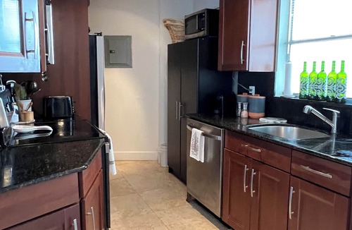 City Center Condo | 1.5 Blocks from the Beach 2BR/2BA Miami Beach Condo