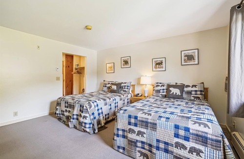 West Bridgewater Hotel | 116 Two Double bed Standard Hotel room