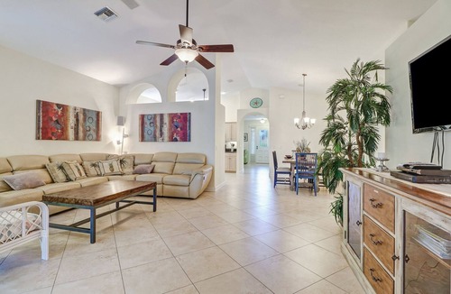Naples Park House | 159/n from 259/n ! in AugustNaples Park, Heated Pool, Jacuzzi, close to beach !