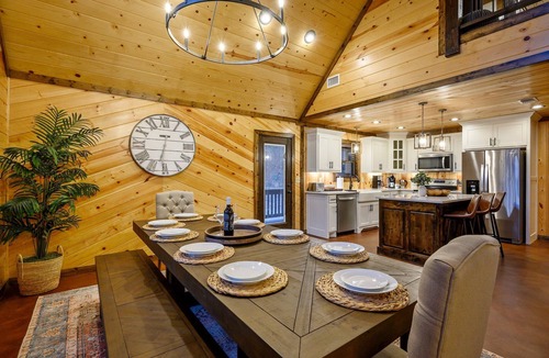 Hochatown Cabin | 2 BR Cabin W/Loft, Playset, Firepit, Hottub, Billards Table, Arcade