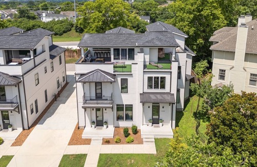 West End Apartment | 20 Bed West Nashville Private Bachelorette House