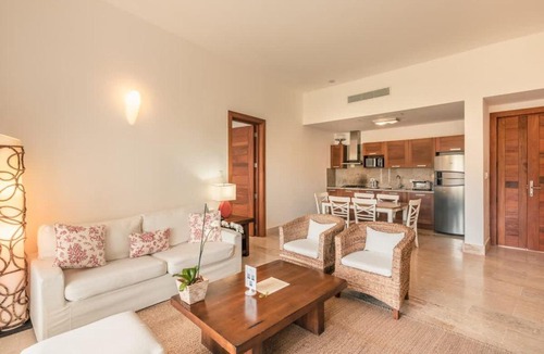 Las Terrenas Apartment | 2br Apt 5 guests Balcony & Jacuzzi Sublime