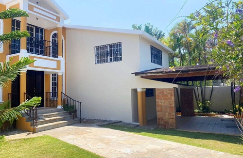 Villas Ana Maria Villa | 4BR/4.5BA Guest-Friendly Villa: Pool & Walk to Beach and Clubs
