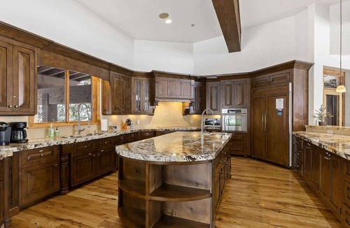 Salt Lake Mountain Resorts Ski Chalet | 5BR I Apex Lodge - Solitude Resort with Hot Tub