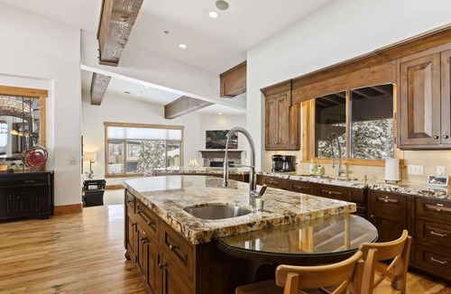 Salt Lake Mountain Resorts Ski Chalet | 5BR I Apex Lodge - Solitude Resort with Hot Tub
