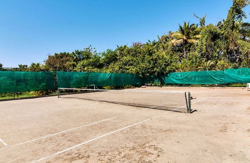 Urbanizacion Tavarez Villa | 7BD complex in Sosua's Hispaniola residence, pool/cable TV/Internet/AC/BBQ