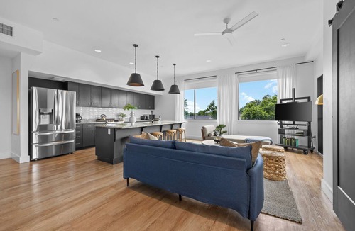Eighth Avenue Condo | 8 Min to Broadway-Patio-Walkable-Central Location