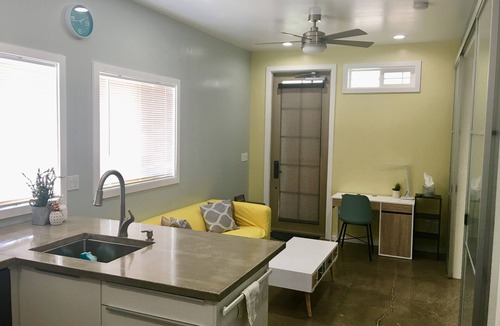 'Aina Haina House | A Sweeter than a Suite