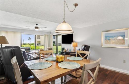 Amelia City House | Amelia Surf and Racquet Club Condo - 1st Floor Ocean View - Pools - Tennis Courts - Sleeps 4