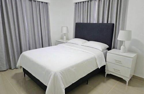 Licey al Medio Apartment | Apartamento Moderno con Piscina, Seguridad y Respaldo Electrico