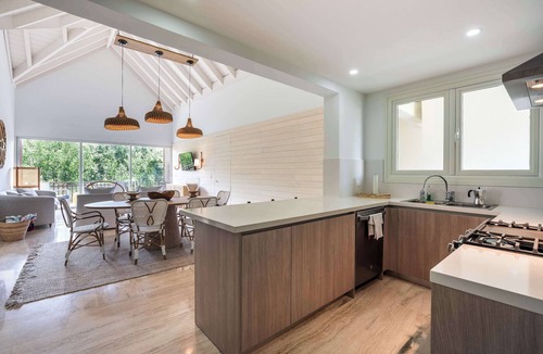 La Iglesia Apartment | Apex Executive Apartments - Port