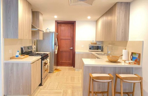 La Iglesia Apartment | Apex Executive Apartments - Port