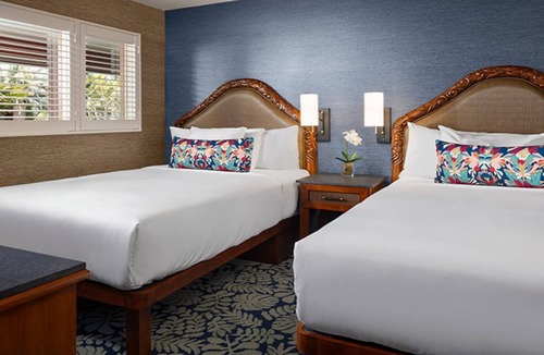 Crown Point Hotel | Bayfront Double Suite with Stunning Views | Catamaran Stay