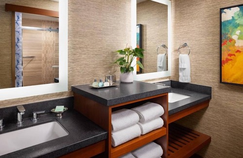 Crown Point Hotel | Bayfront Double Suite with Stunning Views | Catamaran Stay