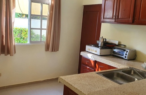 Costambar Apartment | Beach Apartment with Pool - Costambar