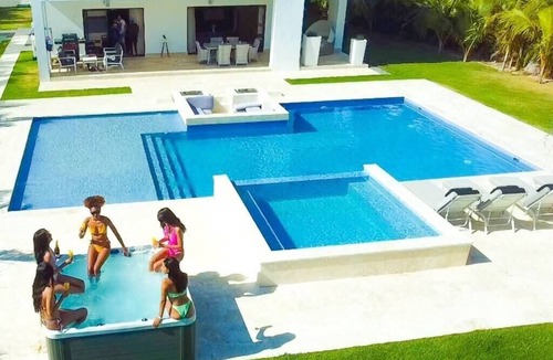 Punta Cana Villa | Beach Villa Luna with Pool and Jacuzzi, BBQ and Maid