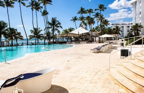 Villas Del Mar Apartment | Beachfront| 11th Floor | BalconyDining| 80"SmartTV