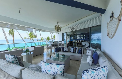 Villas Del Mar Apartment | Beachfront| 230M2 | Amazing View|Weekly Clean