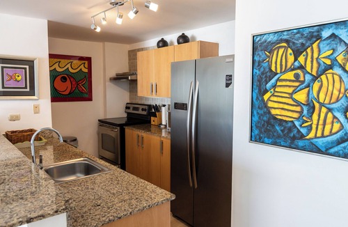 Villas Del Mar Apartment | Beachfront | OceanView | Pool & Full Kitchen