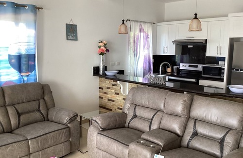 El Batey Condo | Beachfront Penthouse w/Elevator Exquisite Views 1 min walk to Beach/Restaurants