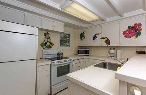 Kalama Tract Cottage | Beachfront Plantation Cottage - 3sqm/2sqm House - Kailua Beach