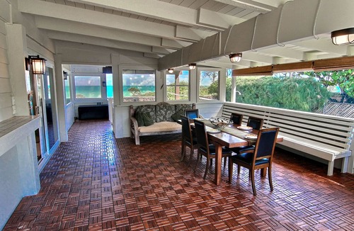 Waimanalo Beach House | BEACHFRONT with Hot Tub! White Sand Beach with Sandy Bottom Bay Sleeps 8-18