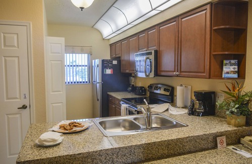 Florida Central Atlantic Coast Resort | BEAUTIFUL 2 BEDROOM AT LAKES RESORT NEAR DISNEY UNIVERSAL SEA WORLD