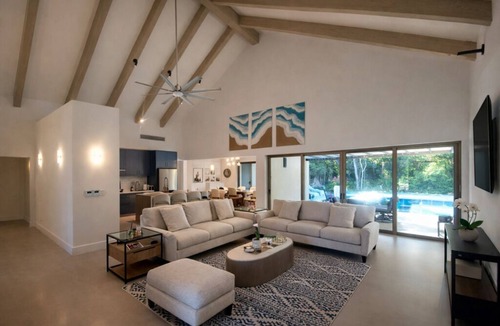 Punta Cana Villa | Beautiful 4-bedroom ranch style villa with private pool in Caleton Residences