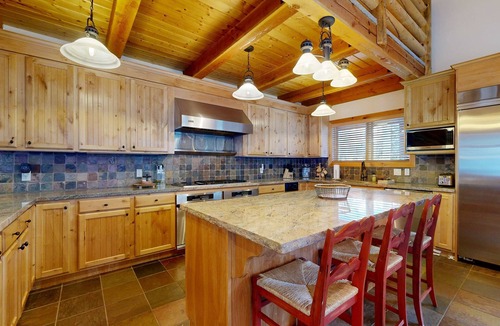 Salt Lake Mountain Resorts House | Beautiful ski chalet with gourmet kitchen, theater room & private hot tub