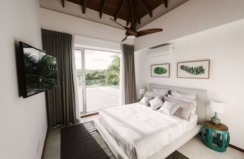 Yarary - Cap Cana Villa | Bella Luna: Contemporary villa w/ private garden, staff, pool & golf cart