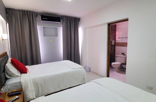 Reparto Ibarra Hotel | ♥ Best Price♥5 minutes walk to Boca Chica Beach