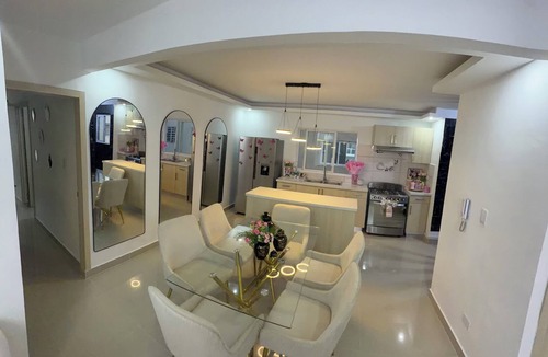 Mendoza Apartment | Bienvenido a tu hogar a tan solo 15 minios de aeropuerto 3 habitaciones 3 baños.