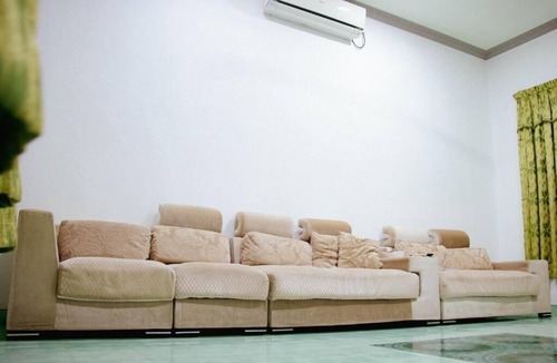 Vaikaradhoo House | Boegas View Guesthouse - 3 bedrooms family home in the North of Maldives.