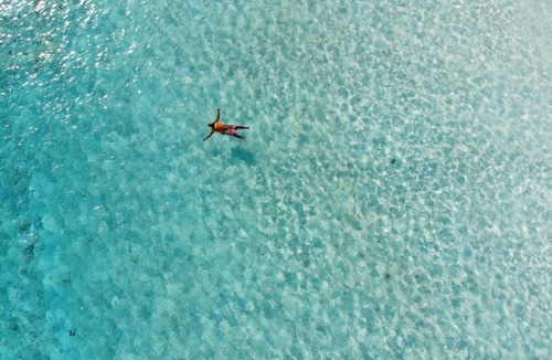 Vaadhoo Hotel | Book like a Millionaire, your summer camp island- your private island inParadise