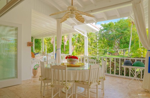 Los Mangos Villa | Breathtaking Villa Overlooking Golf Course Within Walking Distance to Beach