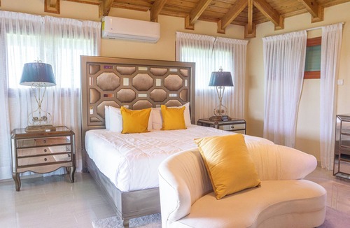 Boca Chica Hotel | Brunei Hotel Boutique