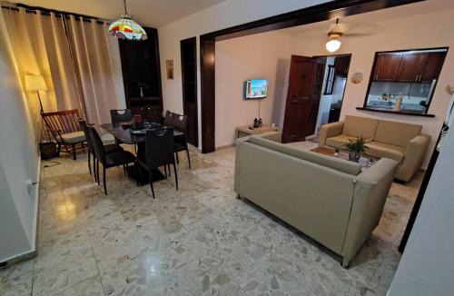 Santo Domingo Apartment | Céntrico y acogedor apartartamento con Wifi y Parqueo gratis