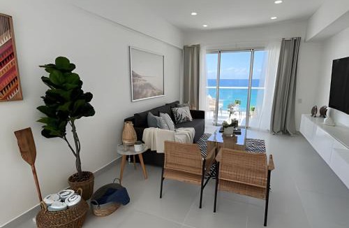 Juan Dolio - El Pueblo Apartment | Caribbean Sunrise View, Beachfront Apartment.