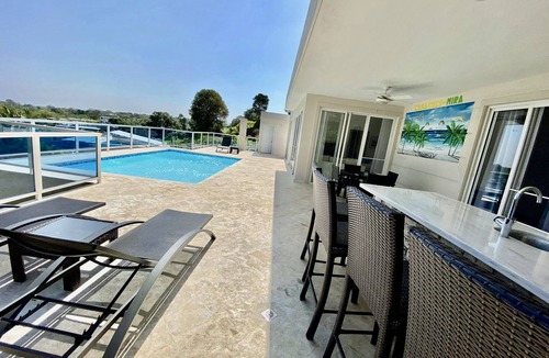 La Mulata Villa | CASA COCO-MIRA Superior 2 Bedroom @ Casa Linda